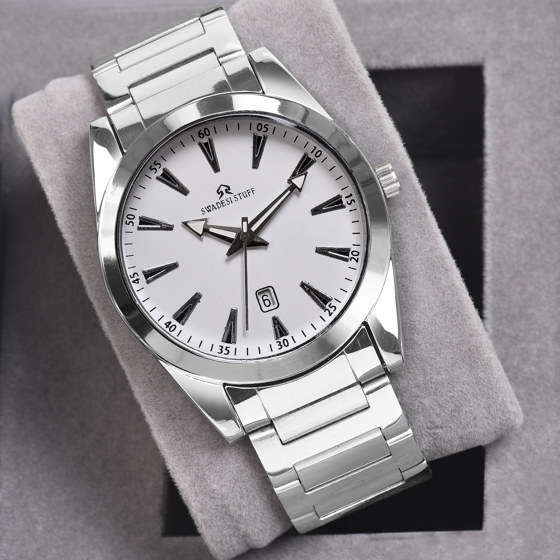 Titan Edge Mens Watch